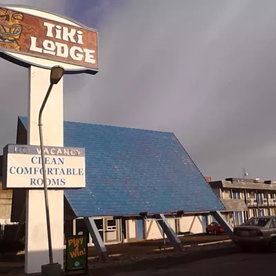 Image: Dialing up the past: The return of the Tiki Lodge
