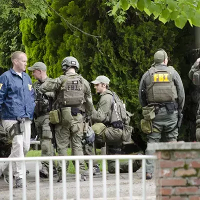Image: Federal investigators search Browne's Addition apartment in ricin letter case