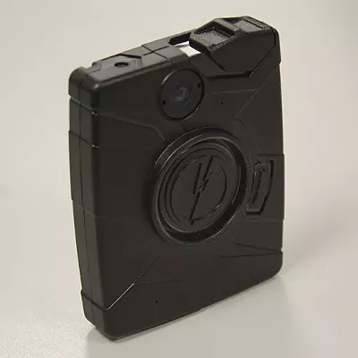 Image: Justice Dept issues “best practices” as Spokane Police demo body cams