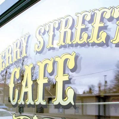 Image: Perry Street Cafe closes its doors