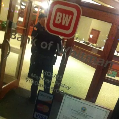 Image: SO THAT HAPPENED: Bank of Whitman fails