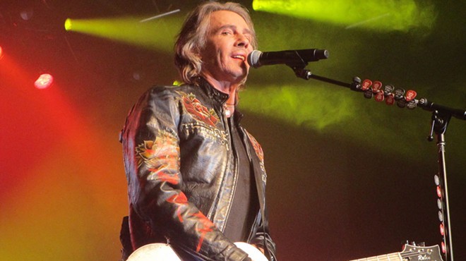 CONCERT REVIEW: Rick Springfield reminds us he's a rock star