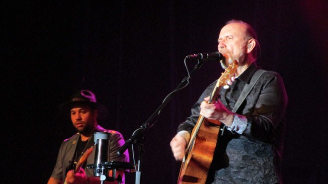 CONCERT REVIEW: Colin Hay's distinct charms on full display at Northern Quest