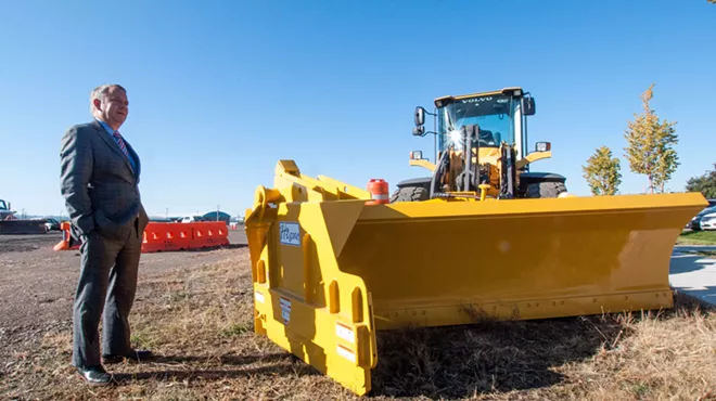 Image: Spokane's new snowplow plan: Faster plowing, narrower streets, bigger berms