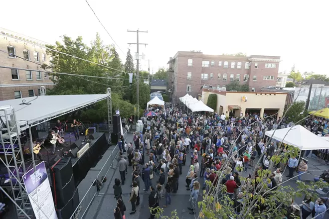 Image: Saturday Evening At Elkfest