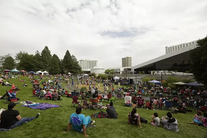 Image: Gathering At The Falls Powwow 2016