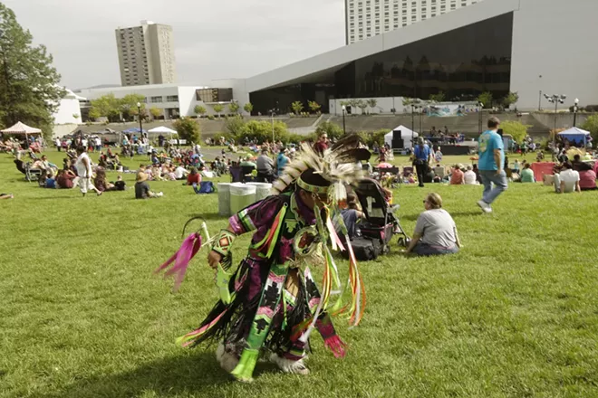 Image: Gathering At The Falls Powwow 2016