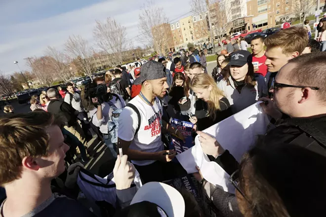 Image: Gonzaga Men's Basketball Team Returns To Spokane