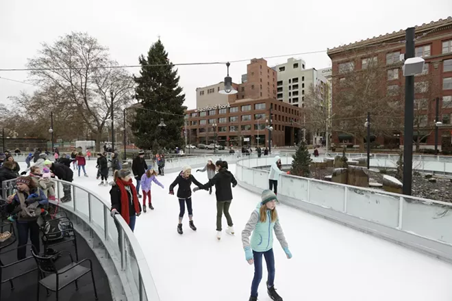 Image: Saturday at the Riverfront Park Ice Ribbon on the Opening Weekend