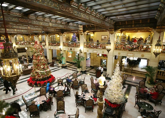 inl_davenportxmastrees120511img_0138.webp