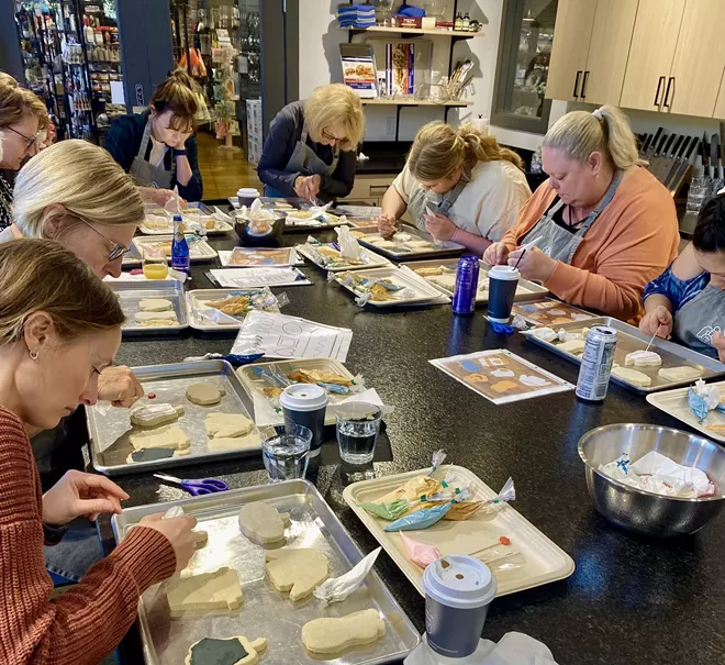 cookie_decorating_1_.webp