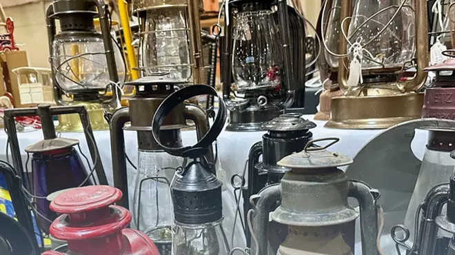 Image: Custer's Fall Antique and Vintage Show