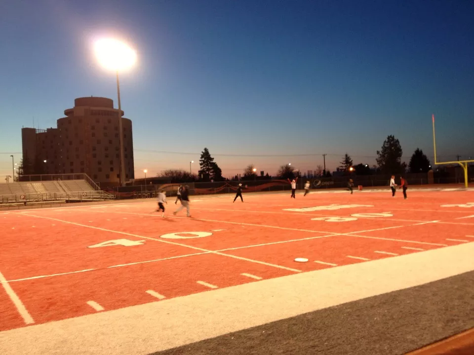 EWU ultimate frisbee team attempts to set world record