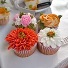 Image: Floral Cupcake Decorating