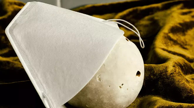 Image: From coffee filter to safety mask, in a hurry