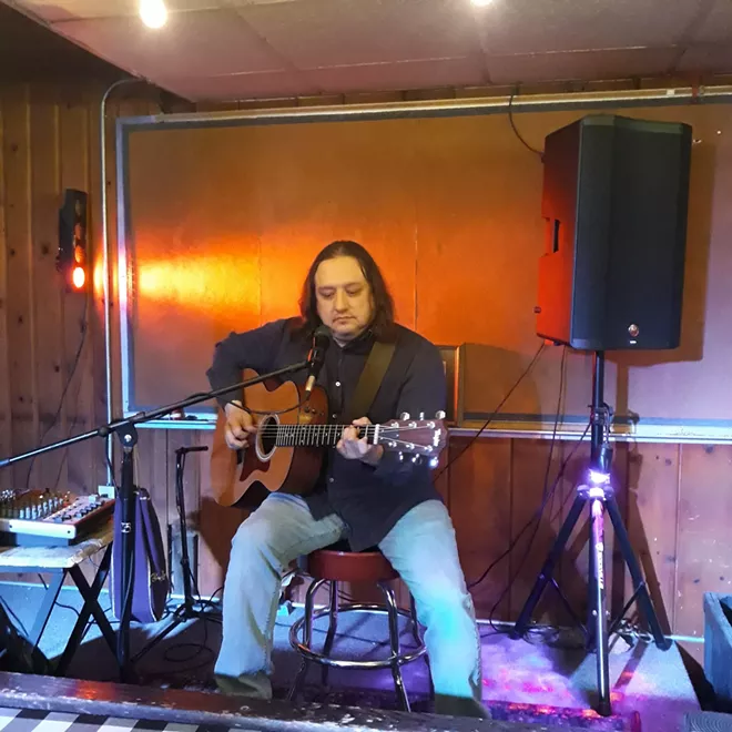 Gil Rivas Musician