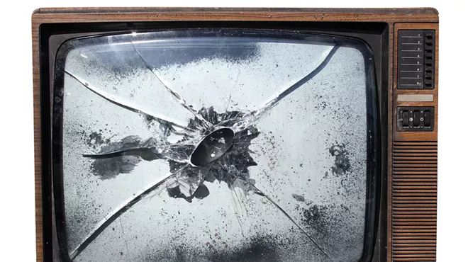 Image: Modulating temptations of the tube and making time for the screen