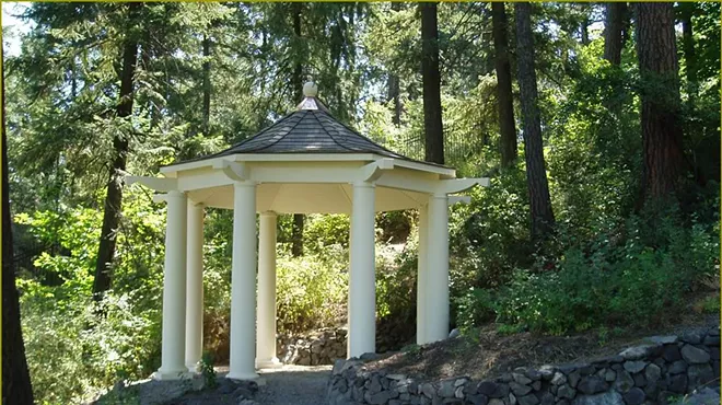 Image: Moore-Turner Heritage Gardens Self-Guided Tours