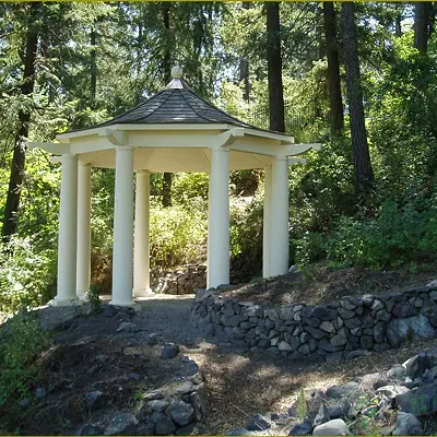 Image: Moore-Turner Heritage Gardens hillside tea house