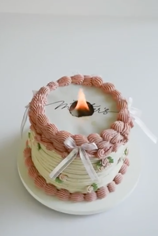 Image: Mother's Day Burn-Away Cake Decorating