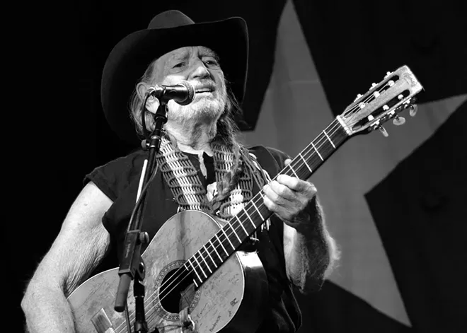 willie_nelson_in_redmond__washington_2008_byminettelayne_wikimedia.webp