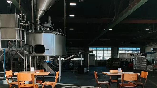 Image: Restaurants, bars, breweries can now seat indoors under new open-air guidelines (2)