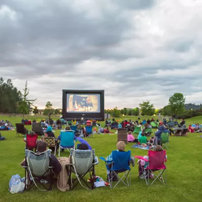 Image: Outdoor Movie at Mirabeau Point Park