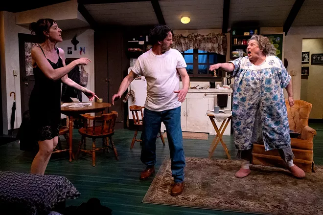 Ruth Elliott as Maureen Folan, Jon Jordan as Pato Dooley, Melody Deatherage as Mag Folan