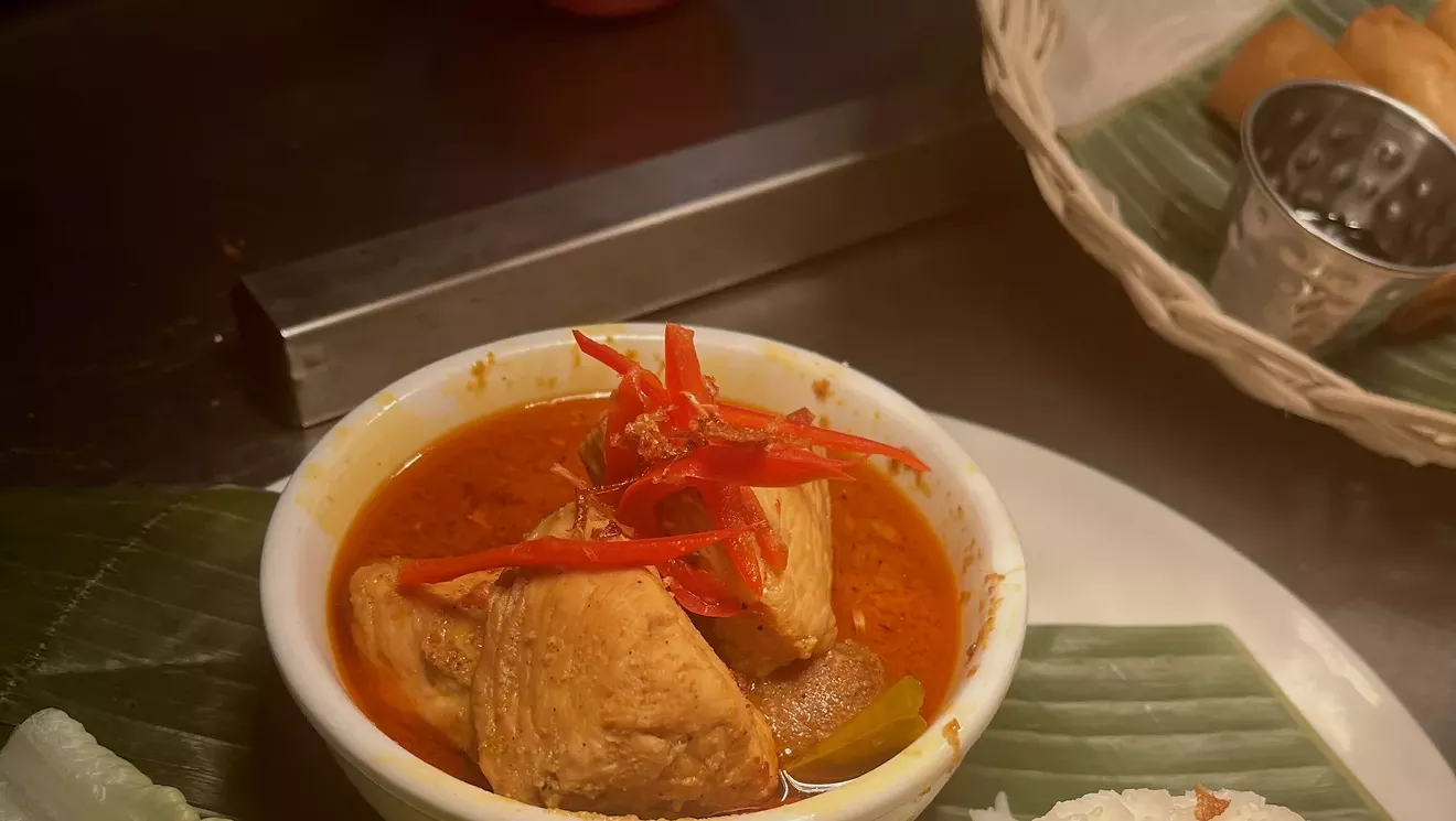 Sumatra Java Plate Around the World in 80 Plates: Rendang from West Sumatra, Indonesia ...