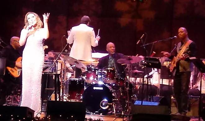 REVIEW: Vanessa Williams puts the 'pop' in the Spokane Symphony's Holiday Pops show (3)