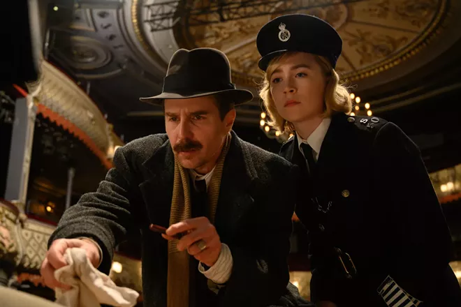 See How They Run boasts a strong detective duo in Sam Rockwell and Saoirse Ronan, but saddles them with a lackluster story