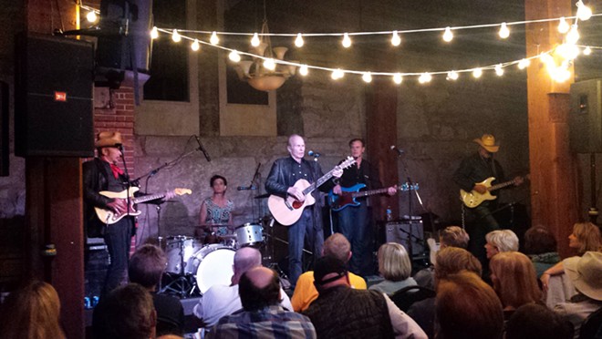 CONCERT REVIEW: Dave and Phil Alvin give Chateau Rive a shot of rootsy blues