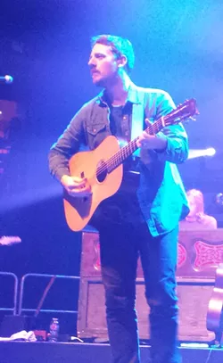 CONCERT REVIEW: Sturgill Simpson's new twist on classic country kills at the Knitting Factory
