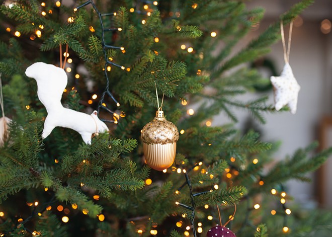 How to make your holiday decor shine this season