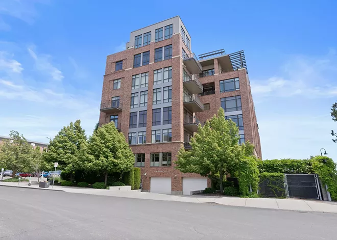 Timeless views and personal touches add up to a perfect urban perch