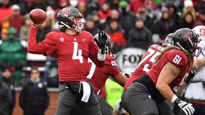 Falk leads WSU to victory, keeps up assault on Pac-12, NCAA record books