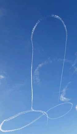 Trump's selective outrage, Navy pilot draws a phallus in the sky, morning headlines (2)