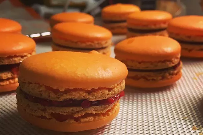 Bitchin' Bites on a Budget: Holiday baking fails and how to cope