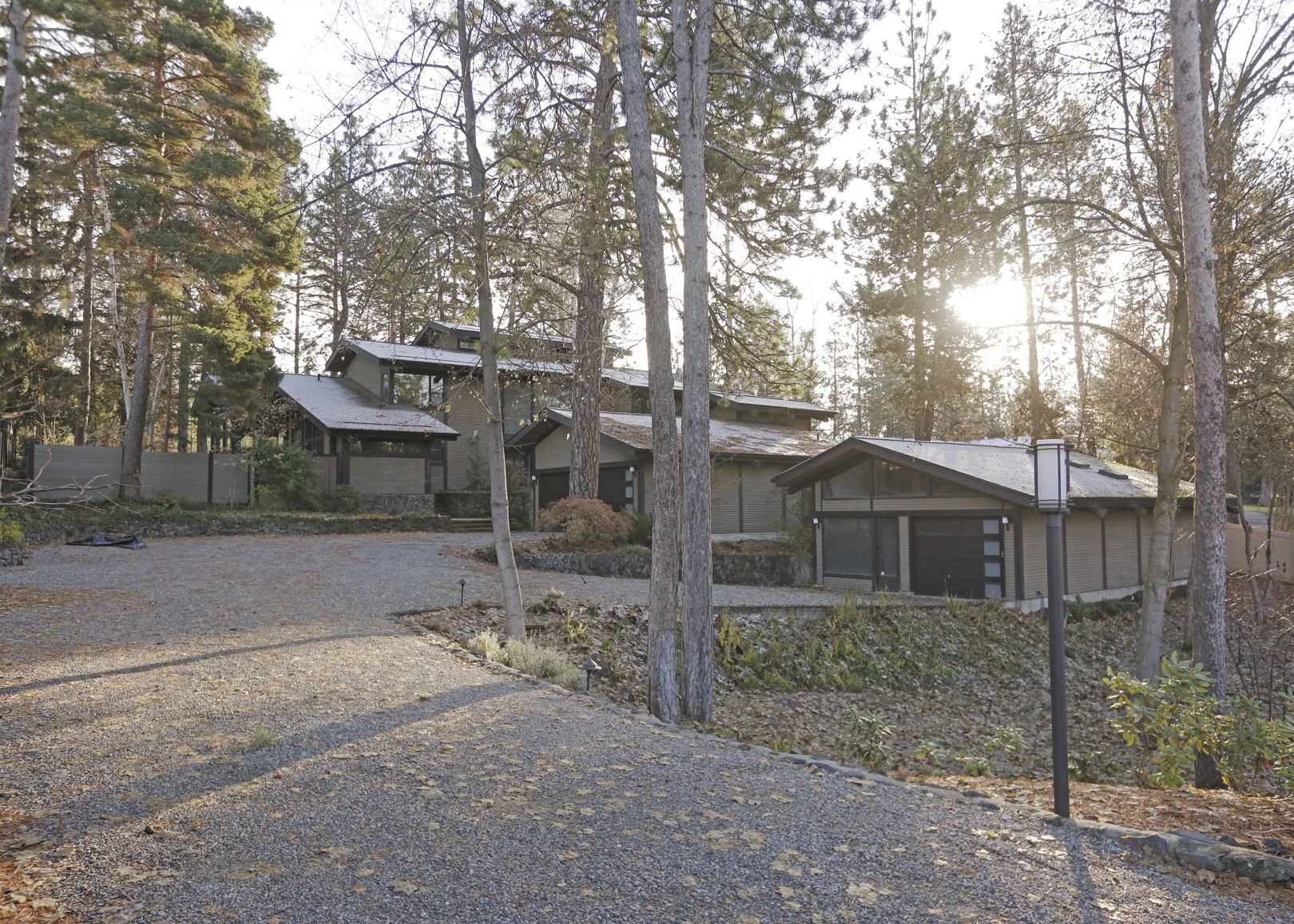 See How This Midcentury Modern LA Home Honors the Legacy of Its