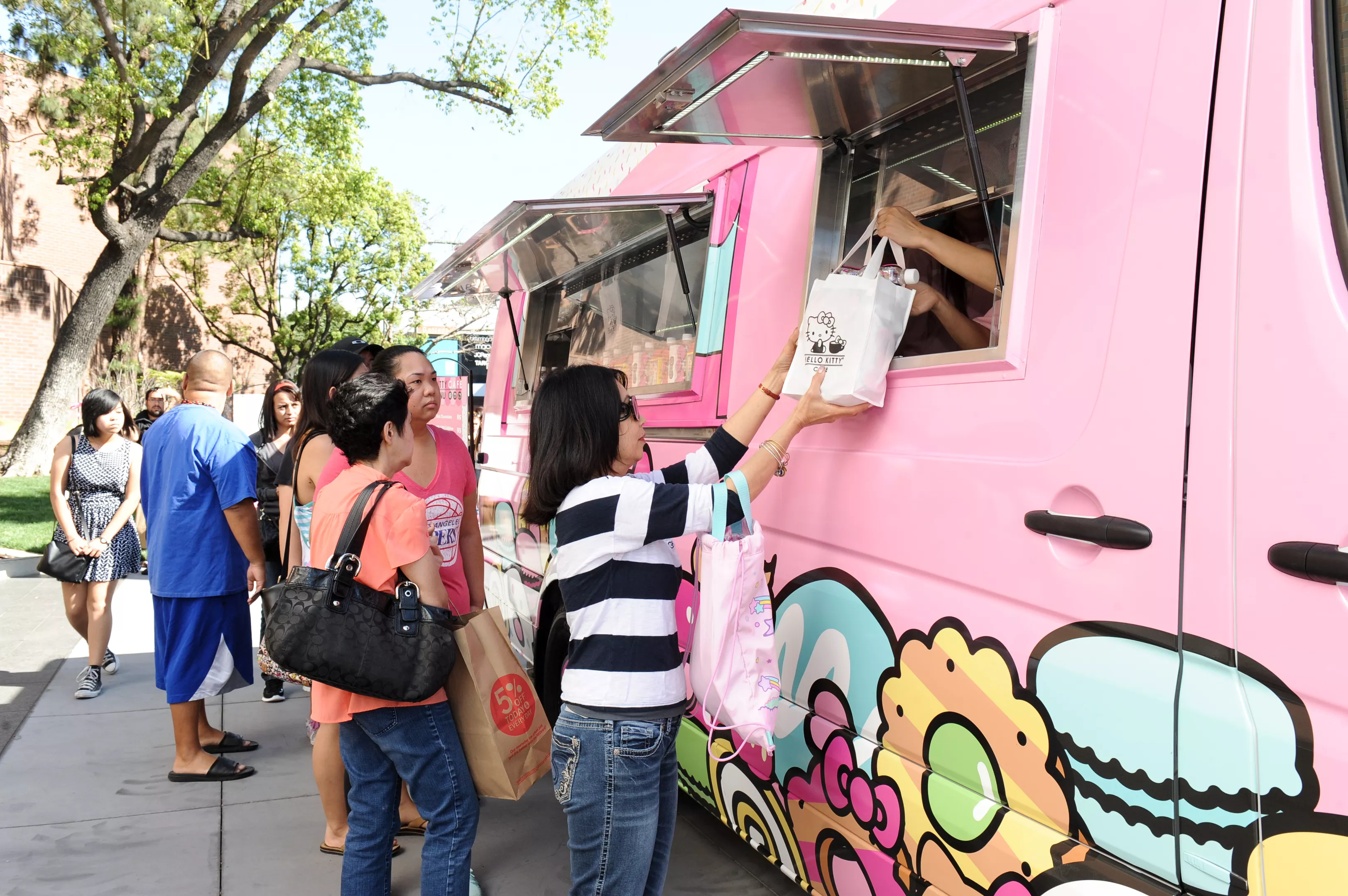 Hello Kitty Cafe pop-up truck stops in Houston