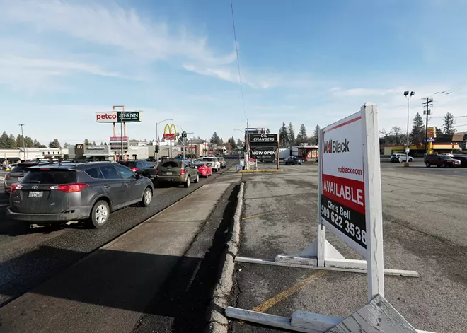 How a contentious proposal for a new Chick-fil-A collided with a ban on drive-thrus in Spokane's Lincoln Heights neighborhood - Vimarsana News